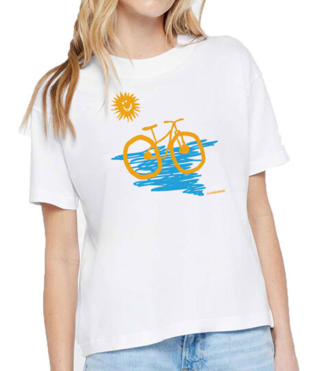 Boxy Crew T Beach Cruiser